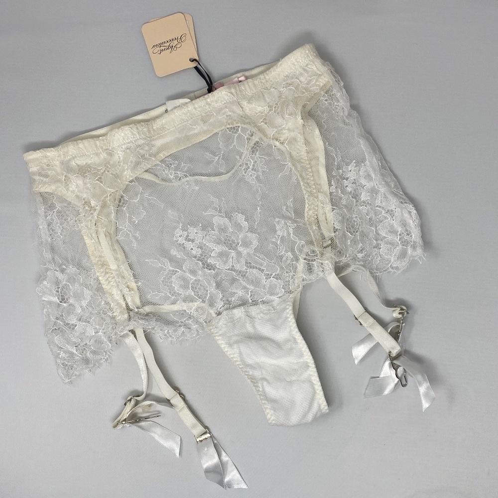Agent Provocateur Ivory Lace Garter Belt and Thong Set